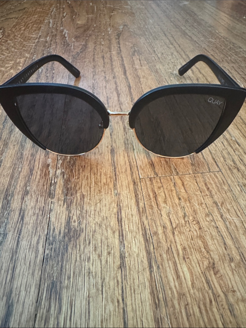Quay Australia Oh My Dayz Sunglasses Black/Smoke